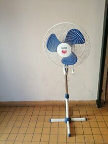 PRODÁM STOJACÍ VENTILÁTOR