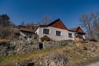 Prodej domu Dolní Újezd - 1