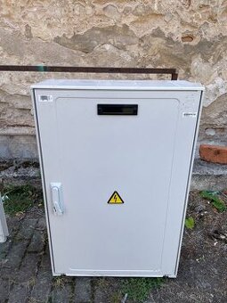 Rozpojovací distribuční rozvaděč - 1