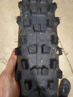 Pneu 90/100/21 enduro