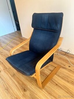 Křeslo IKEA Poang s podnožkou