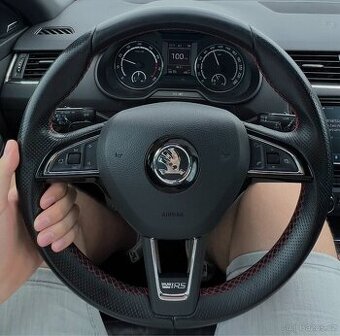 Škoda Octavia 3 VRS volant s multifunkcí a DSG pádly
