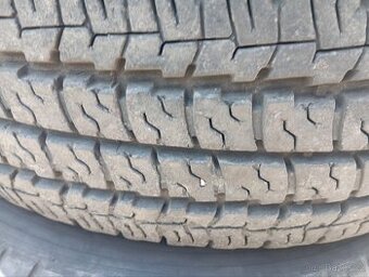 Pneu 195/70/15c - 1