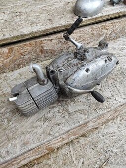 Motor Jawa 05