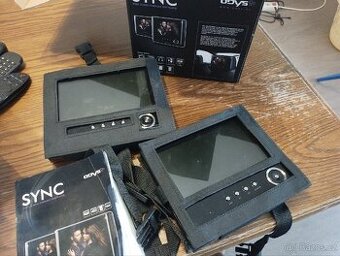 Monitory do auta