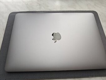 Prodám Macbook Pro 2017