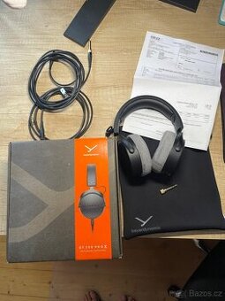 Sluchátka Beyerdynamic DT 700 Pro X, černá, Záruka Jako nové