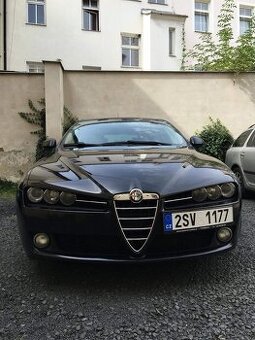 Alfa Romeo 159 1.9jtdm 110kw na díly nebo opravu
