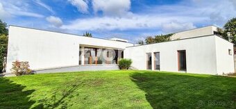 Luxusní vila Zlín - Příluky, velká zahrada, garáž