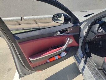 Kia Stinger GT V6 3.3l T-GDi 272KW