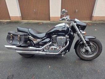 Suzuki M 800 Intruder