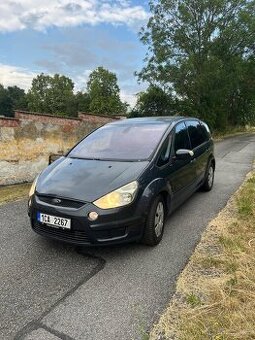 Ford S-MAX 2.0 TDCi 103kW, 7 míst