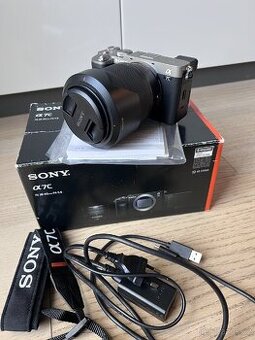 Sony A7C silver + objektiv Sony FE 28-70mm f3.5-5.6