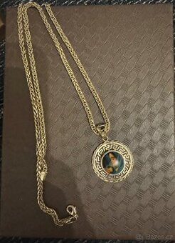 Zlatý řetízek a přívěsek