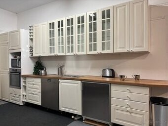 Světlá romantická linka ISABELA