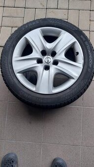 Prodám zimní pneu 225/50R17 vzorek 7,5 mm