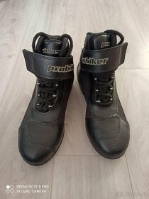 Prodám dámské boty a rukavice na motorku