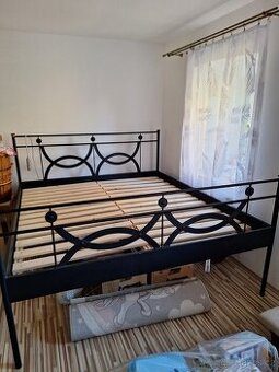 Manželská kovová postel - 1