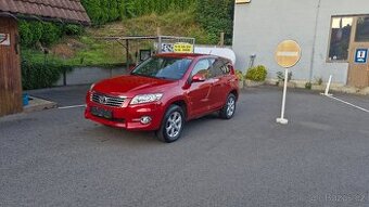 Toyota rav 4 2,2 D-4D 4x4 tažné zařízení