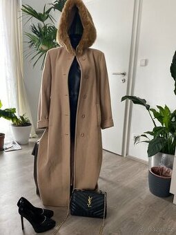 Kasmirovy vlneny bezovy kabat kapuce kozesina 38