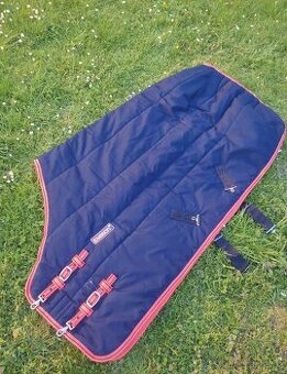 Nová stájová deka Horseware Loveson 300g