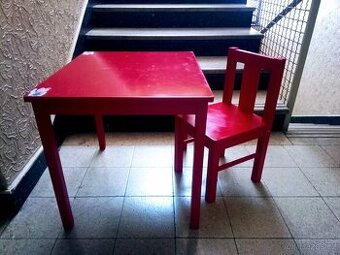 Dětský stolek + židlička Ikea