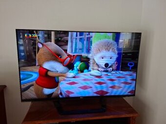 Prodám LG 55LM660S s úhlopříčkou 140 cm (55")