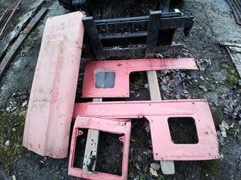 kapotáž zetor 7011