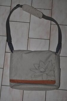 taška na notebook