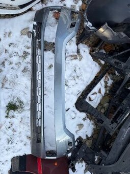 Prodám přední nárazník Škoda Karoq