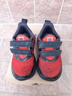 Tenisky Adidas spider man vel 24