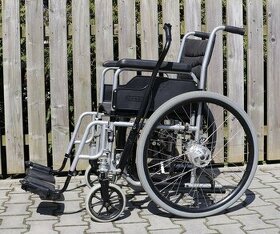 011-Mechanický invalidní vozík Meyra