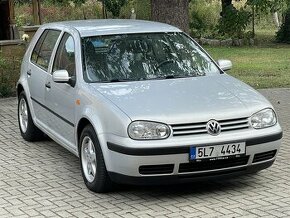 VW Golf IV 1.6i 5 - dveří