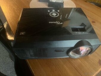 Optoma EW610ST