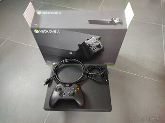 Xbox One X 1TB, ovladač, kabely, originální balení