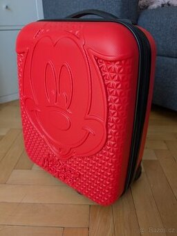 Cestovní kufr s motivem Mickey Mouse