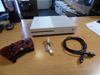 Xbox One S 500GB s příslušenstvím