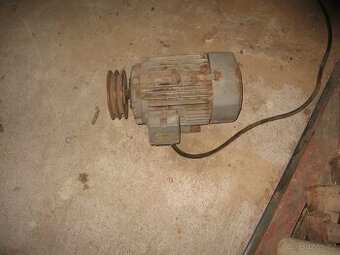 Elektromotor patkový