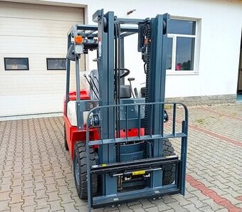 Vysokozdvižný vozík 2.5T, 3.0m zdvih, DIESEL