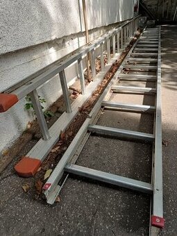 9,2 m dlouhé hliníkové žebříky Favorit