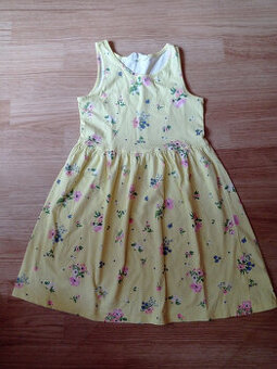 Žluté šatičky vel.134-140 zn. H&M