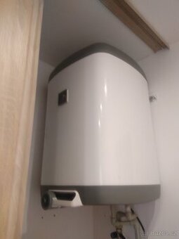 Elektrický ohřívač vody
