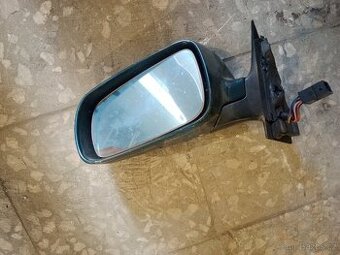 Audi A4 zrcátko řidič r.v2000