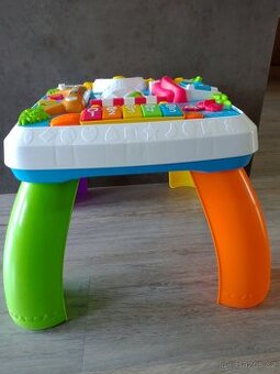 Pejskův stoleček - Fisher Price