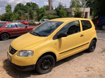 VW Fox 1.2i, 40KW, Rok 2008. 2 majitel. el.okna, centrál