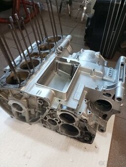 Prodám díly Honda CB 750 four