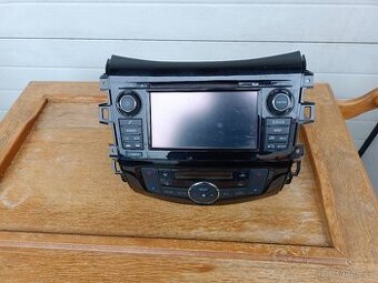 Navigace a klimatronik Navara NP 300,D23,r.v. 2016