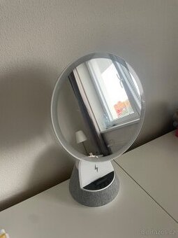 Zrcadlo s budíkem, radiem, bluetooth