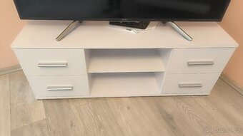 Stolek (komoda) pod tv