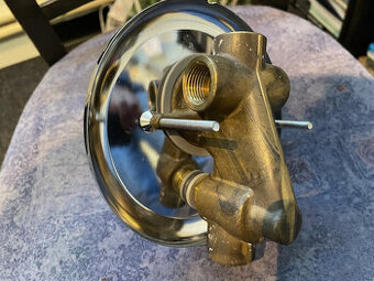 Podomítková sprchová a vanová baterie GROHE